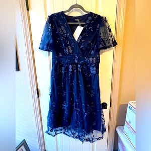 NWT: Bloomchic 14/16 Navy Blue Mesh Floral Overlay Dress